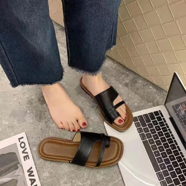 Dép xỏ ngón nữ đế bệt Hàn Quốc, sandal hottrend 2.024 - Đi biển, đi chơi sang chảnh 45.000₫ 8