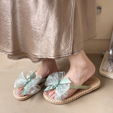 Dép xỏ ngón nữ đế mềm cổ điển mùa hè, màu trơn đơn giản, phong cách mới, thích hợp đi biển – giá chỉ 68.000₫ 5