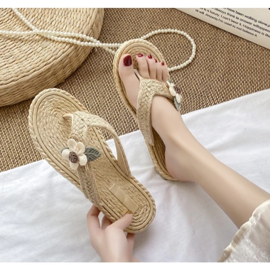Dép xỏ ngón nữ DN64 đế bệt, chống thấm nước, không trơn trượt, vân cói đính hoa - 79k 3