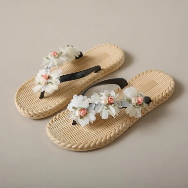 Dép Xỏ Ngón Nữ Hoa Vải Chống Trượt, Chống Mòn, Đế Bằng - Thời Trang Đi Biển Giá 65.000₫ 5 Dép Xỏ Ngón Nữ Hoa Vải Chống Trượt, Chống Mòn, Đế Bằng - Thời Trang Đi Biển Giá 65.000₫ 5