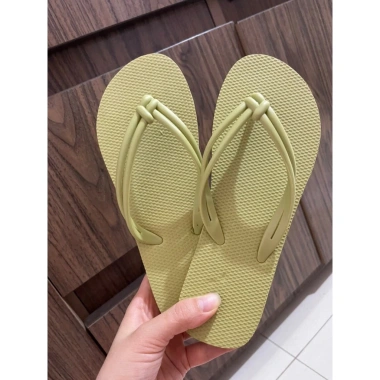 Dép Xỏ Ngón Quai Đôi Basic Nữ - Đế Mềm Không Đau Chân, Giá 35.500 VND