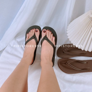 Dép Xỏ Ngón Size Kép Quai Mảnh 2.023 – Nhẹ Đi Biển Du Lịch Hè Giá 85.000₫ 9 Dép Xỏ Ngón Size Kép Quai Mảnh 2.023 – Nhẹ Đi Biển Du Lịch Hè Giá 85.000₫ 9
