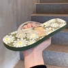 Dép xỏ ngón tông quai in hoa - Đế mềm, chống trơn trượt, thích hợp đi biển du lịch 42.800₫ 7