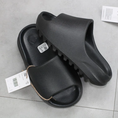 Dép YZ Slide 3 Màu Basic Vân Nhám Đế Cao Cấp Full Nam & Nữ Giá 119.000₫ Giảm 34% 10