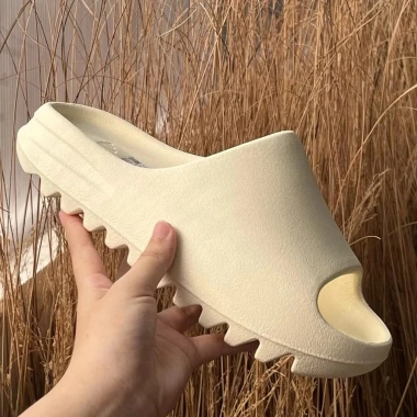 Dép YZ Slide bản vân nhám nam nữ, trẻ em - Yeezy bánh mì đa màu, cao cấp, giảm còn 48.999₫