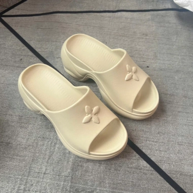 Dépp nữ cao gót ND đúc nguyên khối - Đế 9cm sang trọng, thoải mái, giá chỉ 95.400₫ 8 Dépp nữ cao gót ND đúc nguyên khối - Đế 9cm sang trọng, thoải mái, giá chỉ 95.400₫ 8