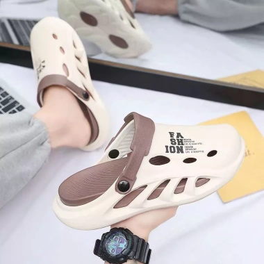 Dépsandal nam lỗ thoáng khí, đế êm chống trượt, ráo nước không hôi, giá 180.000đ 5 Dépsandal nam lỗ thoáng khí, đế êm chống trượt, ráo nước không hôi, giá 180.000đ 5