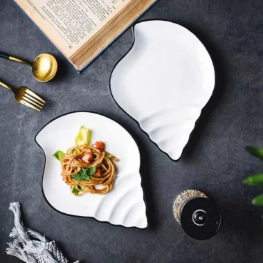Đĩa sứ Decor đa dạng hình dạng, trắng viền đen Seka ngộ nghĩnh - chỉ 19.000 VND 3