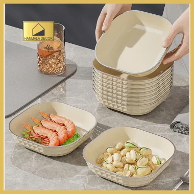 Đĩa Vuông Nhựa Cao Cấp Hanmala Decor Trắng Sữa Viền Bạc 14.5x14.5cm Tiện Dụng