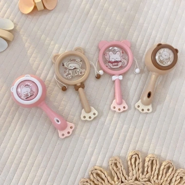 Đồ chơi âm thanh cho bé: Xúc xắc gấu thỏ cute kèm trống, kèn, lục lạc, còi - 136k