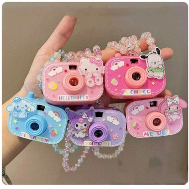 Đồ chơi máy ảnh Kuromi Hello Kitty có đèn chiếu, dây ngọc cho bé trai - 25.000đ 3