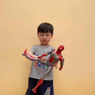Đồ chơi Spider Man cỡ to CHAMMY cho bé trai mô hình người nhện khớp găng tay