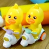 Đồ chơi Vịt chạy xe máy nhấn đầu - Dễ chơi, an toàn, giảm còn 7.000đ cho bé 7