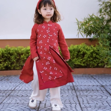 Đồ đôi mẹ và bé gái áo dài cách tân sét nhung 2 tà xinh xắn, duyên dáng kèm quần và bờm - Giảm giá hấp dẫn