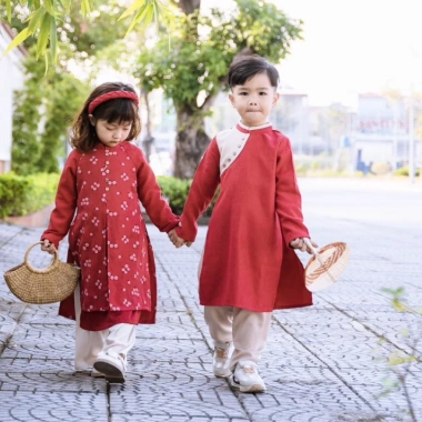 Đồ đôi mẹ và bé gái áo dài cách tân sét nhung 2 tà xinh xắn, duyên dáng kèm quần và bờm - Giảm giá hấp dẫn