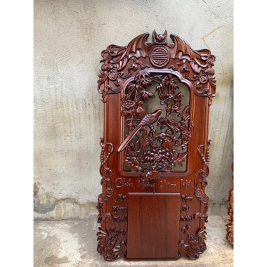 Đồ lịch gỗ gụ đục nét đẹp - Giảm giá sốc 750.000 đồng, thiết kế sang trọng