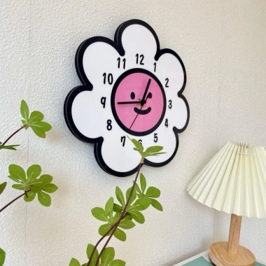 Đồng Hồ Bông Hoa Viền Đen Siêu Chill Dễ Thương - Decor CMĐH06 Giá 156.750₫ 5 Đồng Hồ Bông Hoa Viền Đen Siêu Chill Dễ Thương - Decor CMĐH06 Giá 156.750₫ 5