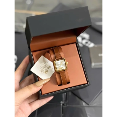 Đồng hồ Coach mặt vuông dây da xuất dư full box giá 390.000 VND giảm tới 20