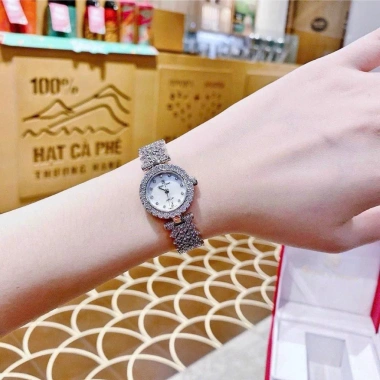 Đồng hồ CROW nữ cao cấp, thiết kế sang trọng, dây kim loại, giá chỉ 160.550đ 2 Đồng hồ CROW nữ cao cấp, thiết kế sang trọng, dây kim loại, giá chỉ 160.550đ 2