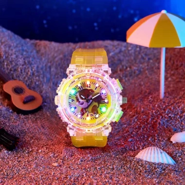 Đồng hồ điện tử LED họa tiết Nhện đa màu cho bé trai & gái - giảm 22% chỉ 77.000 VND