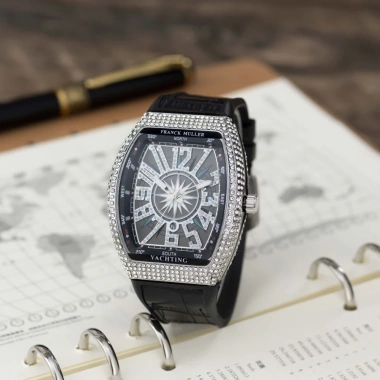 Đồng hồ nam Franck Muller DH402 thể thao đính đá cao cấp, bảo hành 12 tháng, tặng hộp và vòng tay