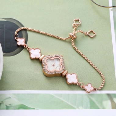 Đồng Hồ Nữ Cỏ Bốn Lá Đính Kim Cương Mặt Nhỏ Dây Rút Điều Chỉnh - Giá 130.000 Giảm Từ 169.000