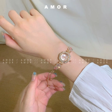 Đồng hồ nữ cổ điển dây rút hoa full zircon - Phụ kiện thời trang giá 104.666 VND