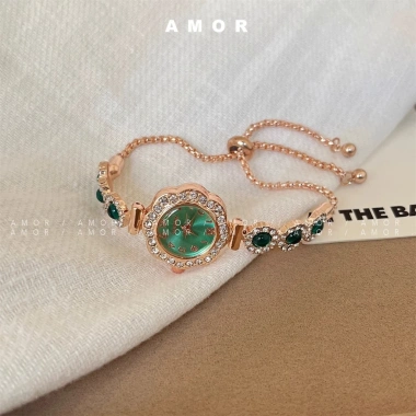 Đồng hồ nữ cổ điển dây rút hoa full zircon - Phụ kiện thời trang giá 104.666 VND