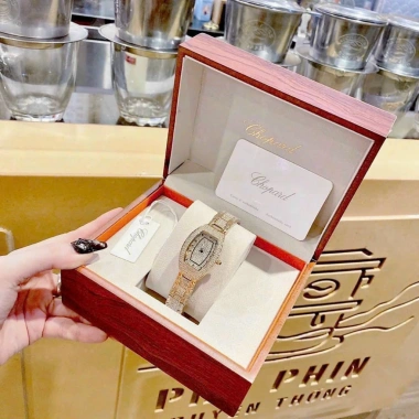 Đồng hồ Nữ DAVENA dây thép xịn đính đá sáng 999 - Giá chỉ 150.000 VND giảm mạnh 7 Đồng hồ Nữ DAVENA dây thép xịn đính đá sáng 999 - Giá chỉ 150.000 VND giảm mạnh 7
