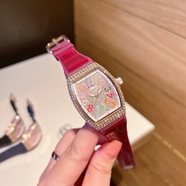 Đồng hồ nữ Fm thạch anh kim cương thùng dạ quang - Giá ưu đãi 540,100₫ (giá gốc 696,729₫)