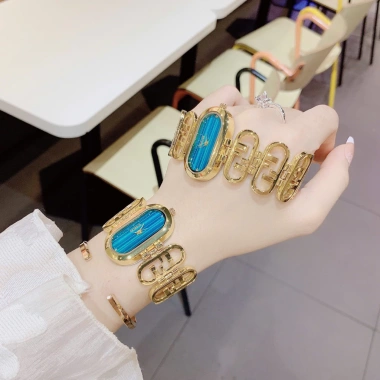 Đồng Hồ Nữ Gossie Chính Hãng - Lắc F Cao Cấp Độc Đáo Sang Trọng Giá 155.000₫