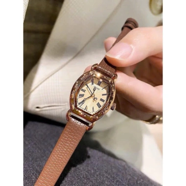Đồng hồ nữ Julius dây da bản số La Mã thời thượng - 130.000₫ (giảm từ 158.600₫)
