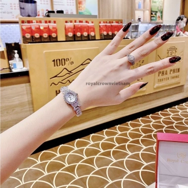 Đồng hồ nữ Royal Crown 2.527 dây thép đính đá cao cấp, chống nước, sang chảnh - Giá chỉ 1.745.000₫