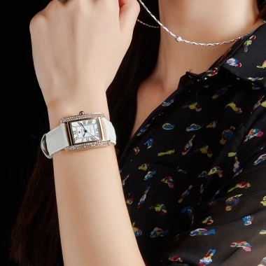 Đồng Hồ Quartz Nữ Màu Trắng Chống Thấm Nước, Dây Da Thời Trang - Mã 8.806 6