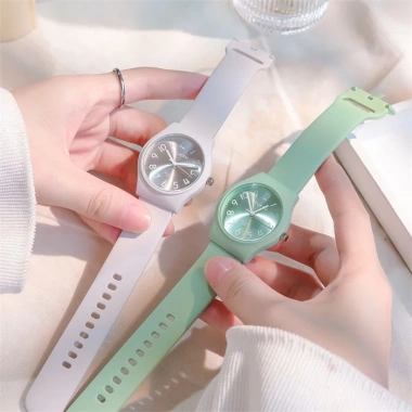 Đồng Hồ Silicone Màu Thạch Chất Lượng Cao cho Nam và Nữ - Giá 60.632 VND