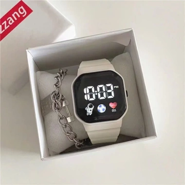Đồng hồ thể thao đèn LED phi hành gia mặt vuông - Siêu nhẹ, thời trang cho học sinh, sinh viên, giá chỉ 25.000₫