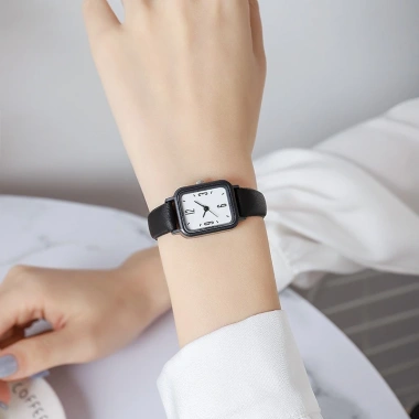 Đồng hồ thời trang nữ dây da mặt tròn chữ số xinh xắn DH02 - Giá 3.900 VND (giảm từ 4.914 VND)