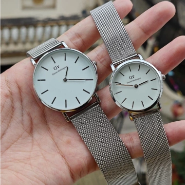 Đồng hồ thời trang nữ dây thép lụa - Khóa di chuyển linh hoạt, sang trọng, cá tính, giá chỉ 139.000₫