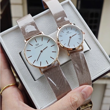 Đồng hồ thời trang nữ dây thép lụa - Khóa di chuyển linh hoạt, sang trọng, cá tính, giá chỉ 139.000₫