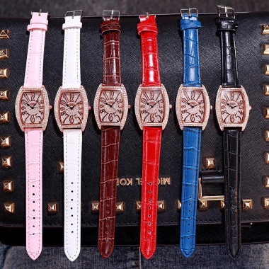Đồng hồ thời trang nữ DZG dây da mặt đính đá siêu đẹp - Khuyến mãi 23.000đ 2