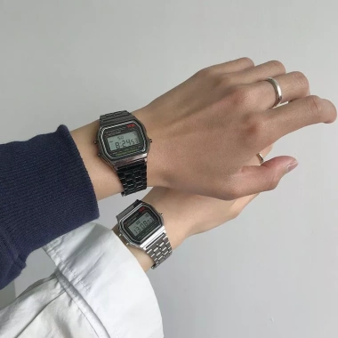 Đồng hồ WR Unisex DH05 dây hơp kim cao cấp – Giá 3.900₫ (giảm từ 4.836₫)