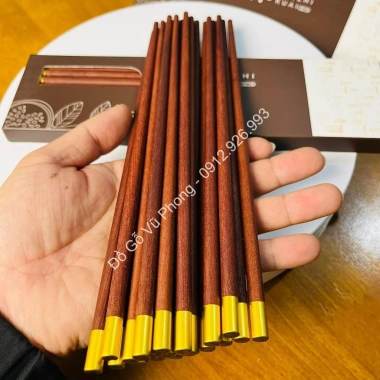 Đũa Gỗ Đàn Hương Đỏ Cao Cấp - Hộp 10 Đôi Không Sơn PU, Tự Nhiên, Giá Ưu Đãi 75.000 VND