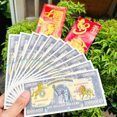 Flash Sale Tiền lì xì Tết 2.026 Bình Ngọ $1 triệu đô Mỹ Hình Ngựa Kèm Bao Đỏ Giá 7,208₫ 6