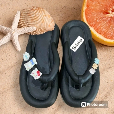 Flip Flops 2.024 Phong Cách Mới Dép Tông Xỏ Ngón Xốp Đính Charm Chữ - Giá 19.000 VNĐ