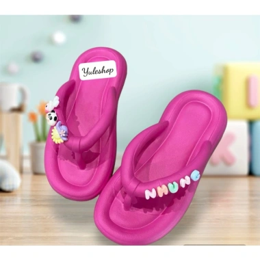 Flip Flops 2.024 Phong Cách Mới Dép Tông Xỏ Ngón Xốp Đính Charm Chữ - Giá 19.000 VNĐ