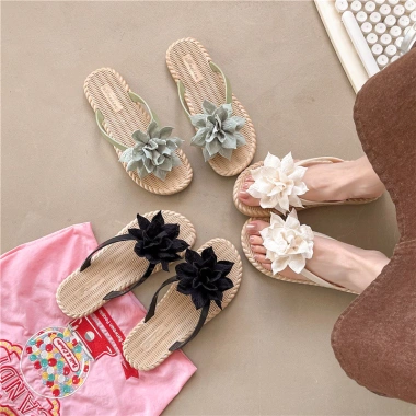 Flip-Flops Nữ Đế Mềm Màu Trơn Đơn Giản Phong Cách Mới Giá Ưu Đãi 88.343₫ 3