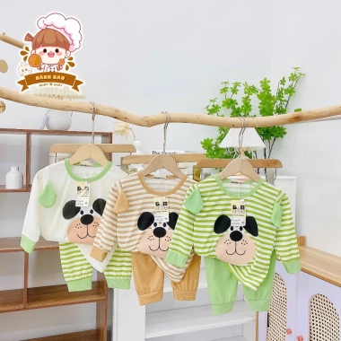 Freeship: Bộ dài tay bé thun tăm mỏng mát, họa tiết 3 màu cho bé 6‑16kg dưới 3 tuổi, chỉ 34.200₫