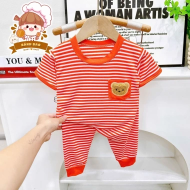 Freeship Voucher Bộ Dài Tay Bé Trai Gái Thun Lạnh Họa Tiết Noel Đáng Iu Siêu Thoáng Mát 6-16kg Giá 33.200₫ 9