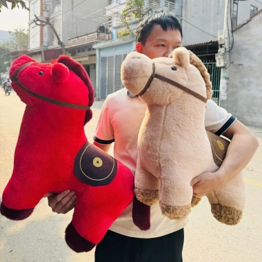 Gấu bông Ngựa Tài Lộc 70cm - Lông mềm mịn, Thú nhồi bông cao cấp, Quà tặng 260k 4