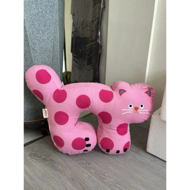 Giá chỉ 98.000 Gối cổ hình chú mèo con dễ thương, gối ôm kê cổ 127.400